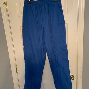 Scrubs set